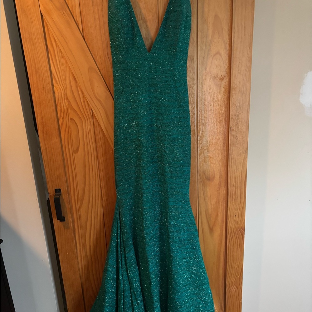 Jovani 47075 Green Glitter Plunging Mermaid Gown - Picture 4 of 5